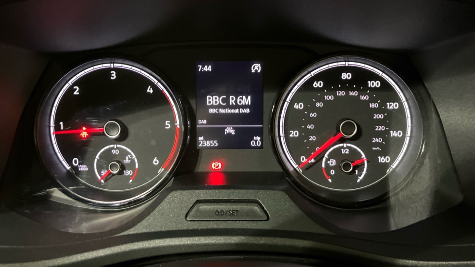 Volkswagen Transporter T30 Lwb Diesel 2.0 TDI 150 Highline Van - Image 11
