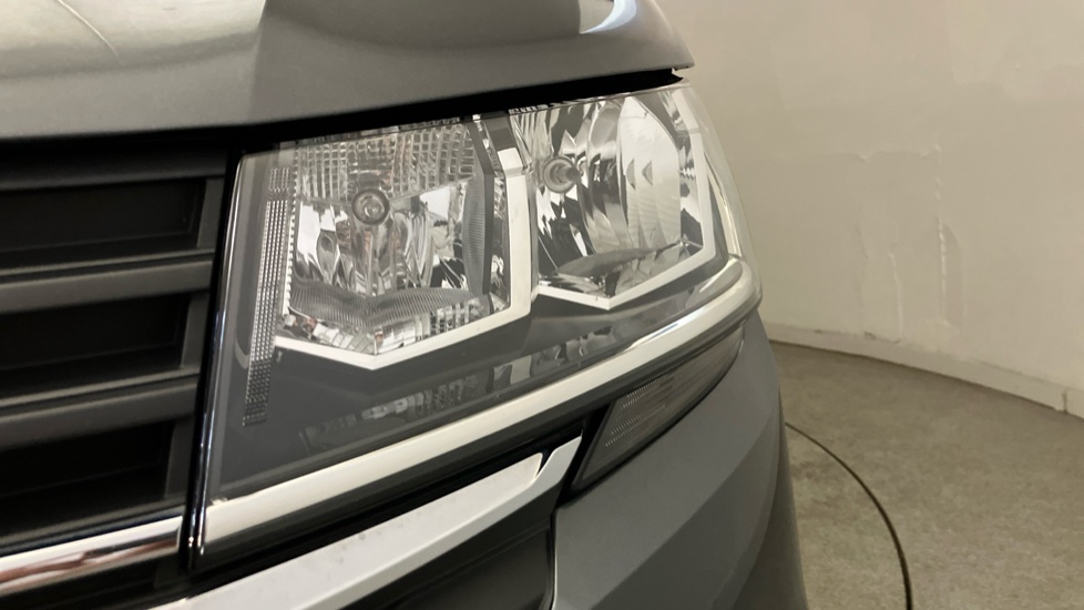 Volkswagen Transporter T30 Lwb Diesel 2.0 TDI 150 Highline Van - Image 36