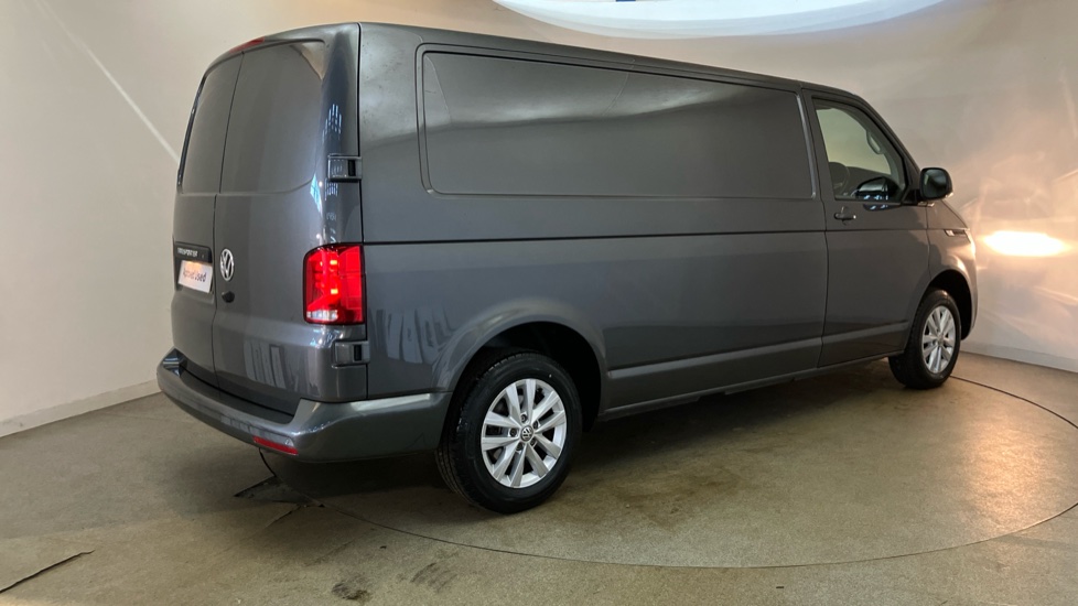 Volkswagen Transporter T30 Lwb Diesel 2.0 TDI 150 Highline Van - Image 37