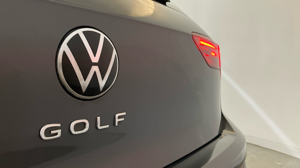 Volkswagen Golf 1.5 TSI 150 Life 5dr Petrol Hatchback - Image 24