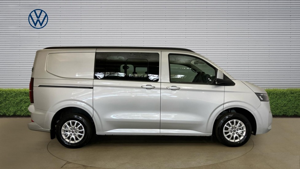 Volkswagen Transporter T30 Swb Diesel 2.0 TDI 110 Commerce Plus Kombi Van [5 Plus] - Image 4