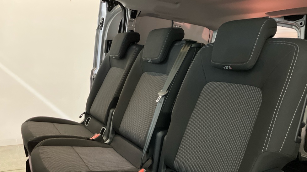 Volkswagen Transporter T30 Swb Diesel 2.0 TDI 110 Commerce Plus Kombi Van [5 Plus] - Image 16