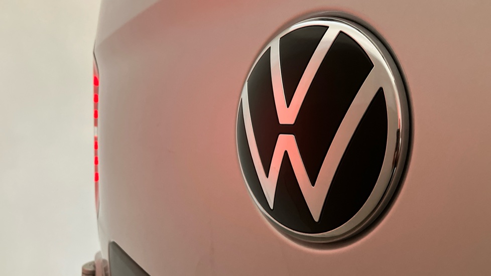 Volkswagen Transporter T30 Swb Diesel 2.0 TDI 110 Commerce Plus Kombi Van [5 Plus] - Image 25