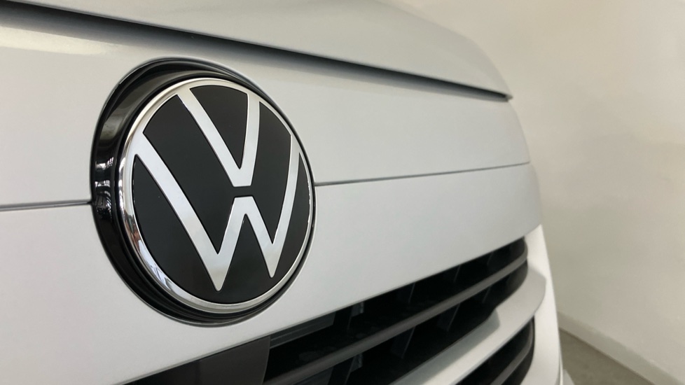 Volkswagen Transporter T30 Swb Diesel 2.0 TDI 110 Commerce Plus Kombi Van [5 Plus] - Image 27