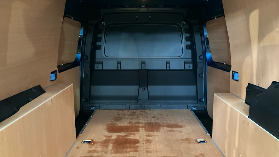 Volkswagen Caddy Maxi Caddy Cargo Maxi C20 Petrol 1.5 eHybrid 150 Commerce Van DSG [Bus/Assist] - Image 20