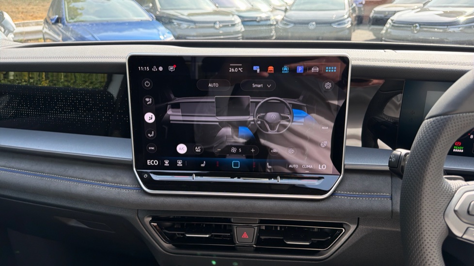 Volkswagen Tayron 1.5 TSI eHybrid R-Line Edition 5dr DSG6 Estate - Image 13
