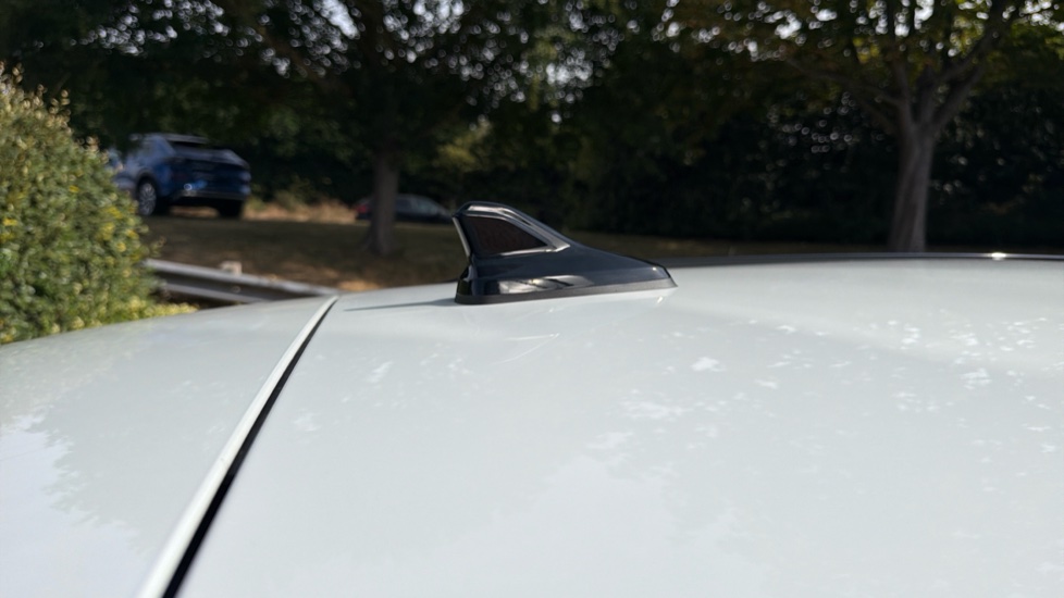 Volkswagen Tayron 1.5 TSI eHybrid R-Line Edition 5dr DSG6 Estate - Image 23