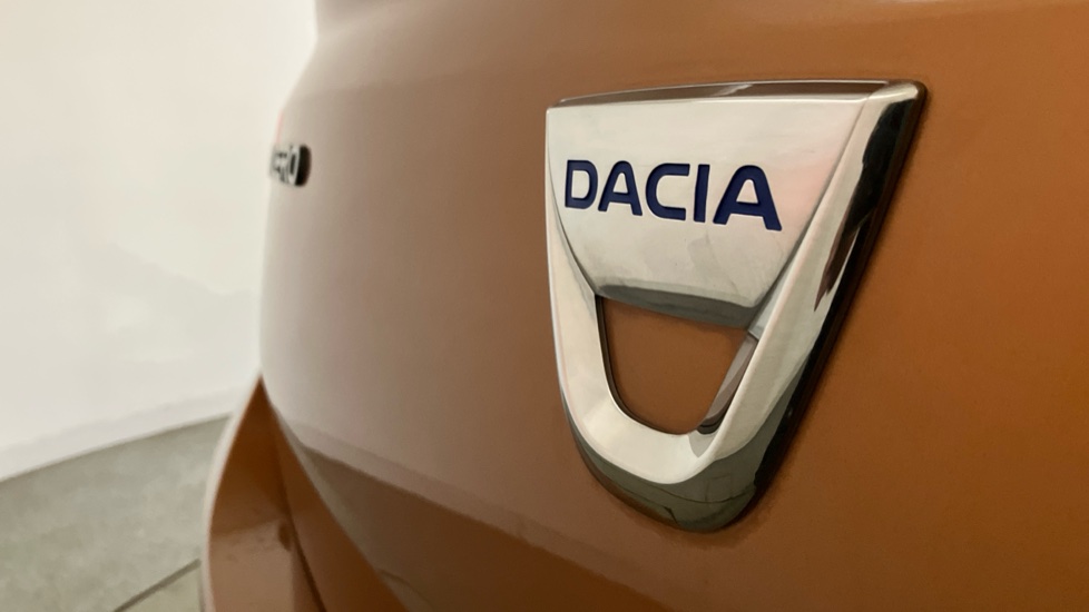 Dacia Sandero Stepway 1.0 TCe Prestige 5dr Petrol Hatchback - Image 23