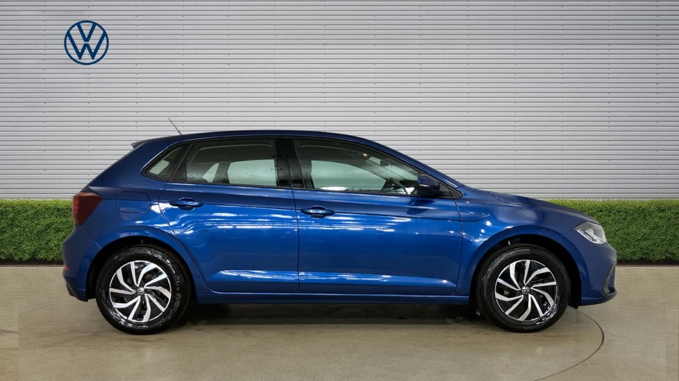 Volkswagen Polo 1.0 TSI Life 5dr Petrol Hatchback - Image 4