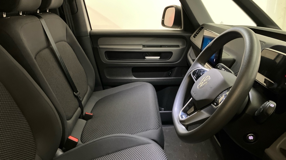 Volkswagen Id.Buzz Cargo 150kW Commerce 77kWh Auto - Image 15