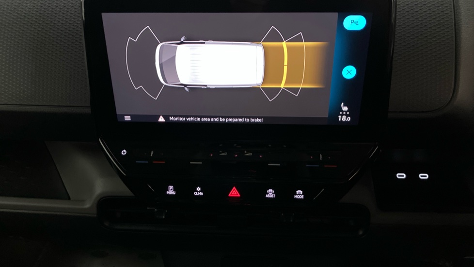 Volkswagen Id.Buzz Cargo 150kW Commerce 77kWh Auto - Image 21