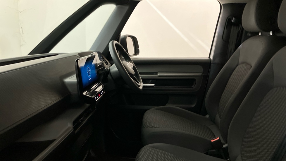Volkswagen Id.Buzz Cargo 150kW Commerce 77kWh Auto - Image 22