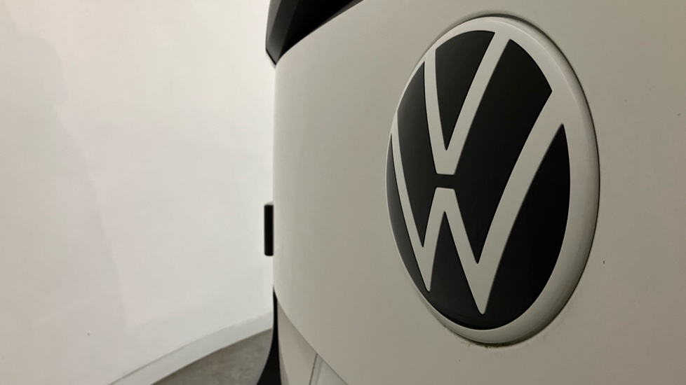 Volkswagen Id.Buzz Cargo 150kW Commerce 77kWh Auto - Image 25