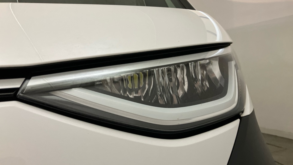 Volkswagen Id.Buzz Cargo 150kW Commerce 77kWh Auto - Image 39