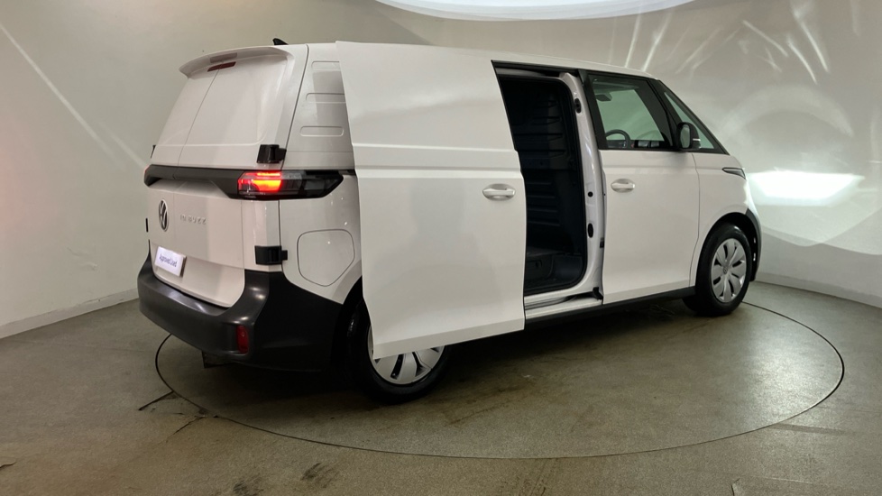 Volkswagen Id.Buzz Cargo 150kW Commerce 77kWh Auto - Image 43