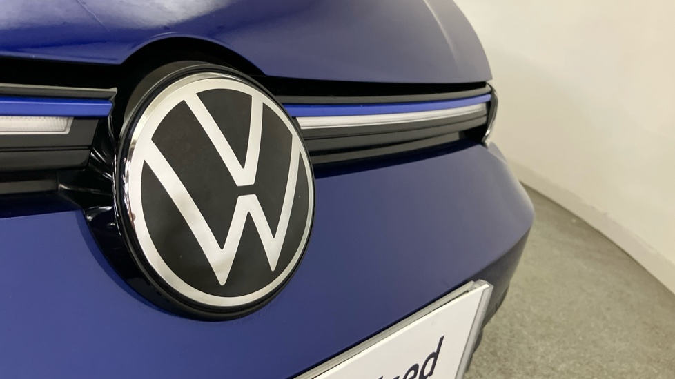 Volkswagen Golf 2.0 TSI 320 R 4Motion 5dr DSG Petrol Hatchback - Image 29