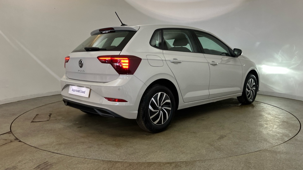 Volkswagen Polo 1.0 Life 5dr Petrol Hatchback - Image 25