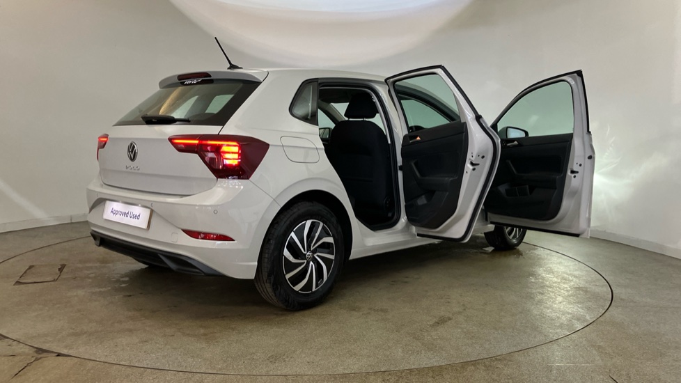 Volkswagen Polo 1.0 Life 5dr Petrol Hatchback - Image 43