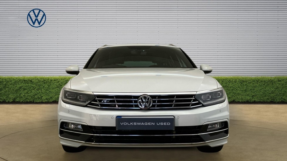 Volkswagen Passat 2.0 TDI SCR 190 R-Line 5dr Diesel Estate - Image 7