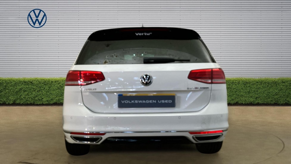 Volkswagen Passat 2.0 TDI SCR 190 R-Line 5dr Diesel Estate - Image 8