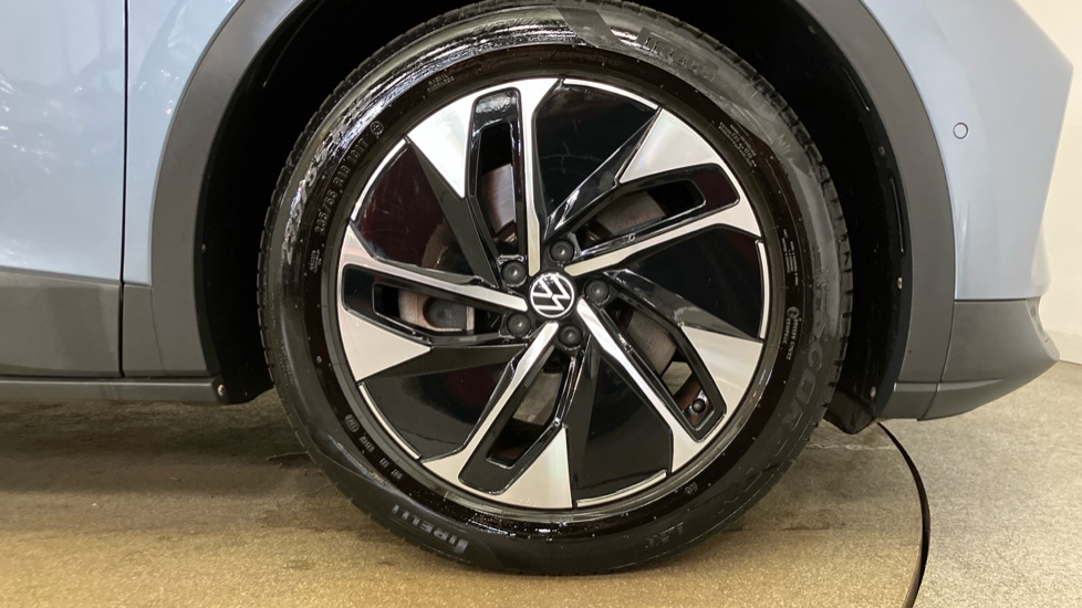 Volkswagen ID.4 150kW Family Pro Perform 77kWh 5dr Auto [135kW Ch] Electric Estate - Image 5