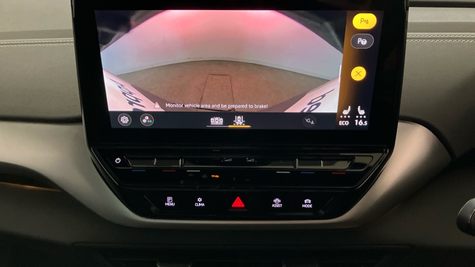 Volkswagen ID.4 150kW Family Pro Perform 77kWh 5dr Auto [135kW Ch] Electric Estate - Image 23