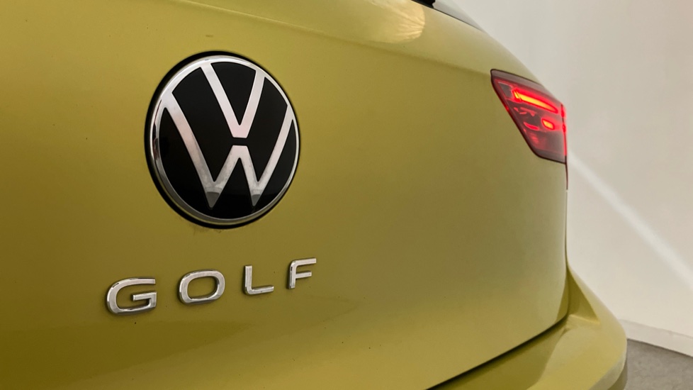 Volkswagen Golf 1.5 TSI 150 Style 5dr Petrol Hatchback - Image 24