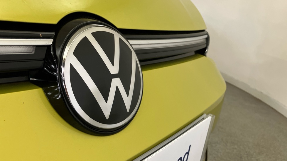 Volkswagen Golf 1.5 TSI 150 Style 5dr Petrol Hatchback - Image 39