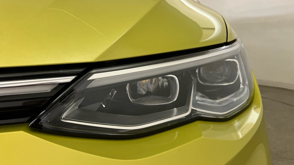 Volkswagen Golf 1.5 TSI 150 Style 5dr Petrol Hatchback - Image 40