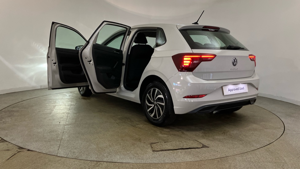 Volkswagen Polo 1.0 TSI Life 5dr Petrol Hatchback - Image 43