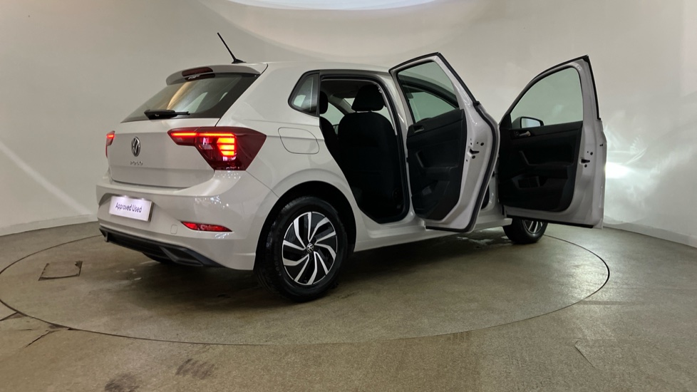 Volkswagen Polo 1.0 TSI Life 5dr Petrol Hatchback - Image 45