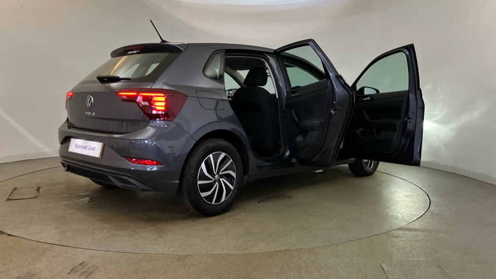 Volkswagen Polo 1.0 TSI Life 5dr DSG Petrol Hatchback - Image 45