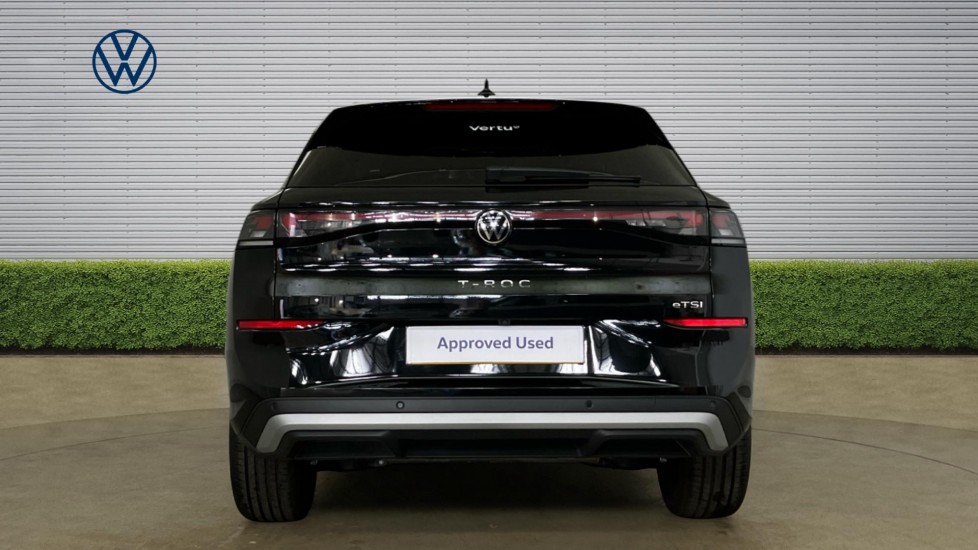 Volkswagen T-Roc 1.5 eTSI 150 Life 5dr DSG Petrol Hatchback - Image 8
