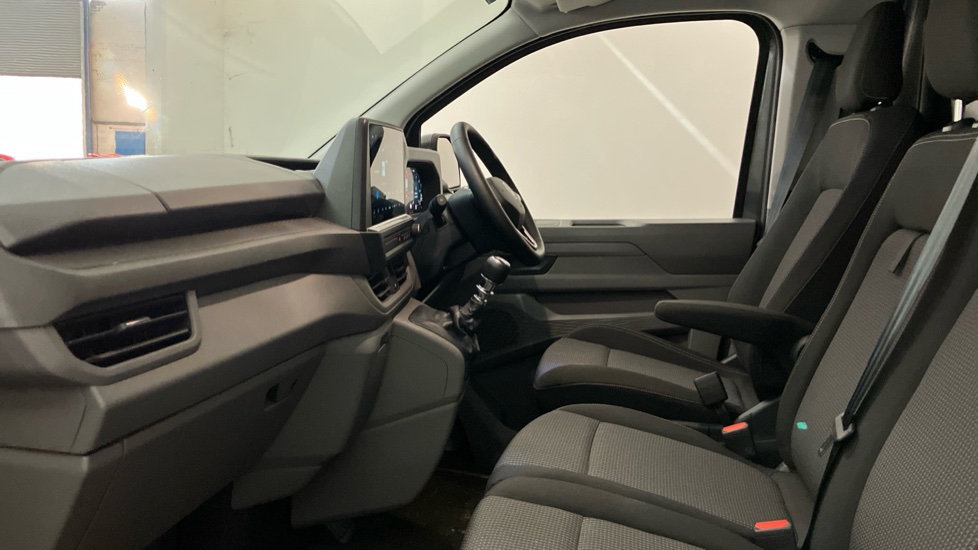 Volkswagen Transporter T28 Swb Diesel 2.0 TDI 110 Commerce Pro Van [5 Plus] - Image 25