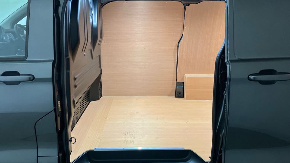 Volkswagen Transporter T28 Swb Diesel 2.0 TDI 110 Commerce Pro Van [5 Plus] - Image 27