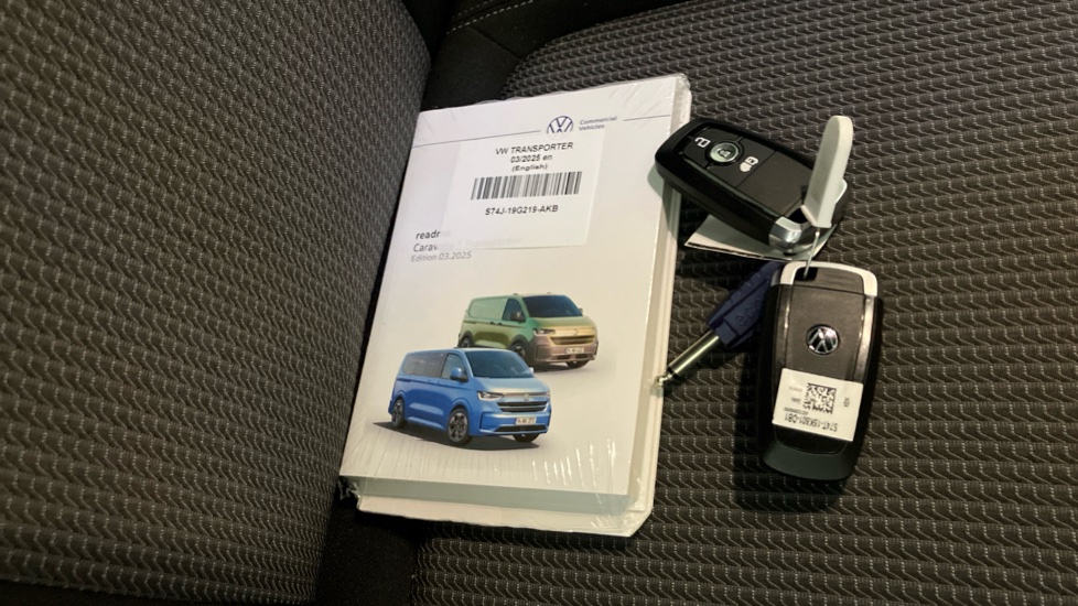 Volkswagen Transporter T28 Swb Diesel 2.0 TDI 110 Commerce Pro Van [5 Plus] - Image 45