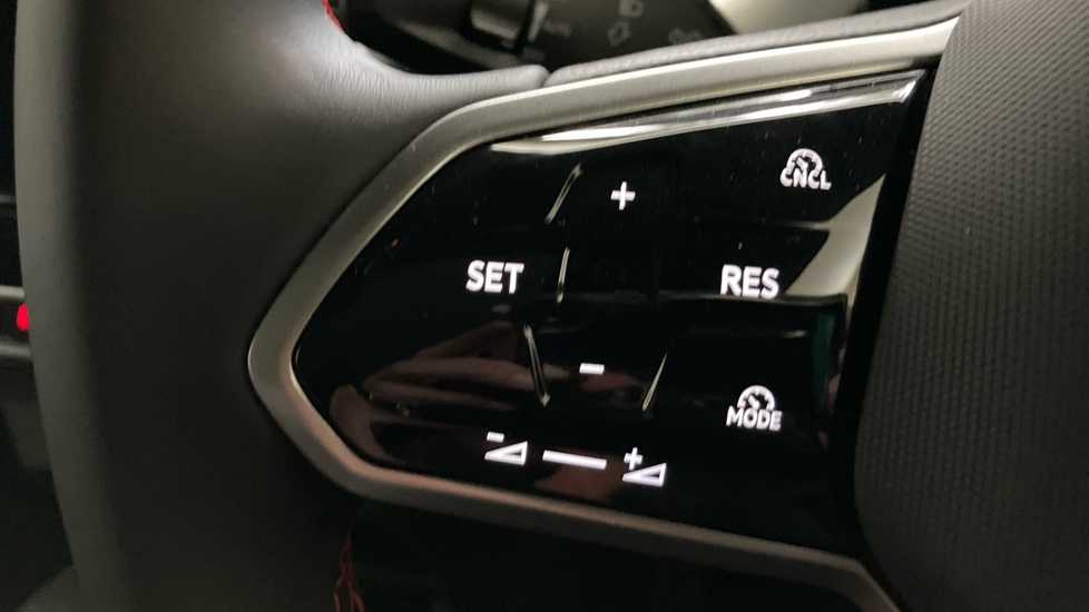 Volkswagen ID. Buzz 250kW GTX Pro 79kWh 5dr 4MOTION Auto Electric Estate - Image 17