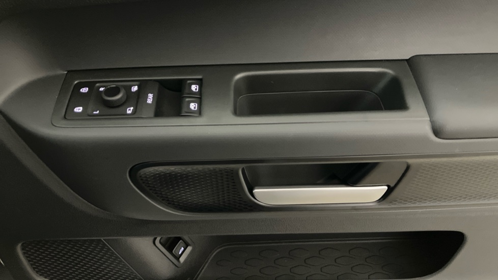 Volkswagen ID. Buzz 250kW GTX Pro 79kWh 5dr 4MOTION Auto Electric Estate - Image 19