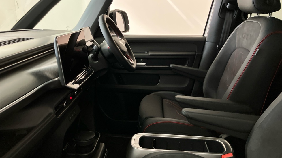 Volkswagen ID. Buzz 250kW GTX Pro 79kWh 5dr 4MOTION Auto Electric Estate - Image 23