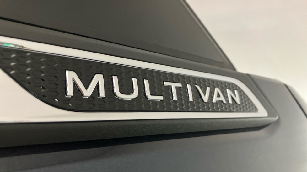 Volkswagen Multivan 2.0 TDI Style 5dr LWB DSG Diesel Estate - Image 45