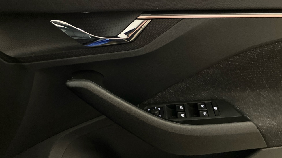 Skoda Scala 1.5 TSI SE L 5dr DSG Petrol Hatchback - Image 19