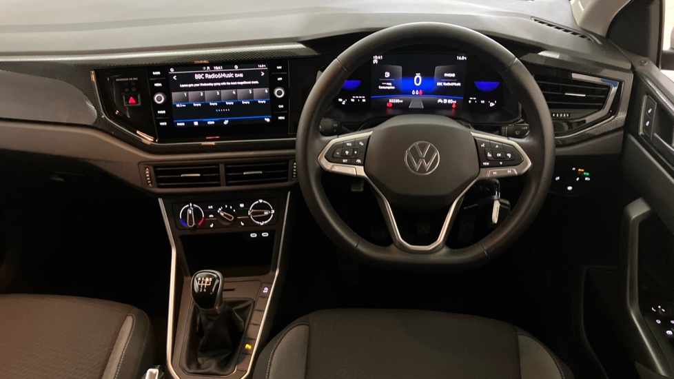 Volkswagen Polo 1.0 TSI Life 5dr Petrol Hatchback - Image 9