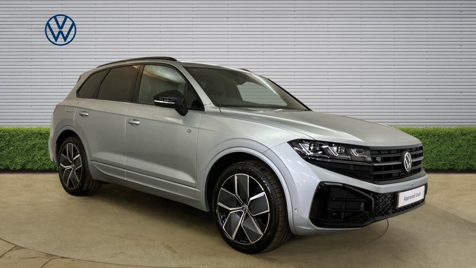 Volkswagen Touareg 3.0 V6 TDI 4Motion 286 Black Edition 5dr Tip Auto Diesel Estate - Image 1