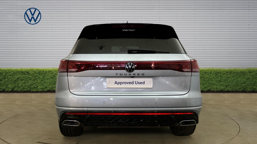 Volkswagen Touareg 3.0 V6 TDI 4Motion 286 Black Edition 5dr Tip Auto Diesel Estate - Image 8