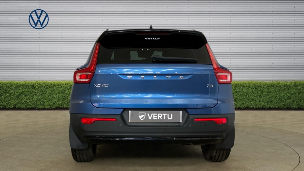 Volvo XC40 1.5 T3 [163] R DESIGN 5dr Geartronic Petrol Estate - Image 8