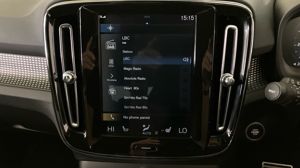 Volvo XC40 1.5 T3 [163] R DESIGN 5dr Geartronic Petrol Estate - Image 34