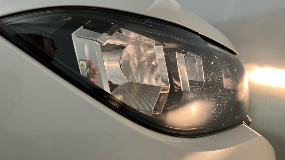 Volkswagen T-Cross 1.0 TSI 110 SE 5dr Petrol Estate - Image 31