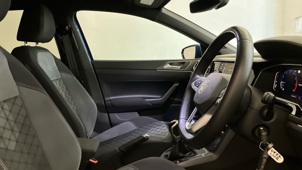 Volkswagen Polo 1.0 TSI R-Line 5dr Petrol Hatchback - Image 15