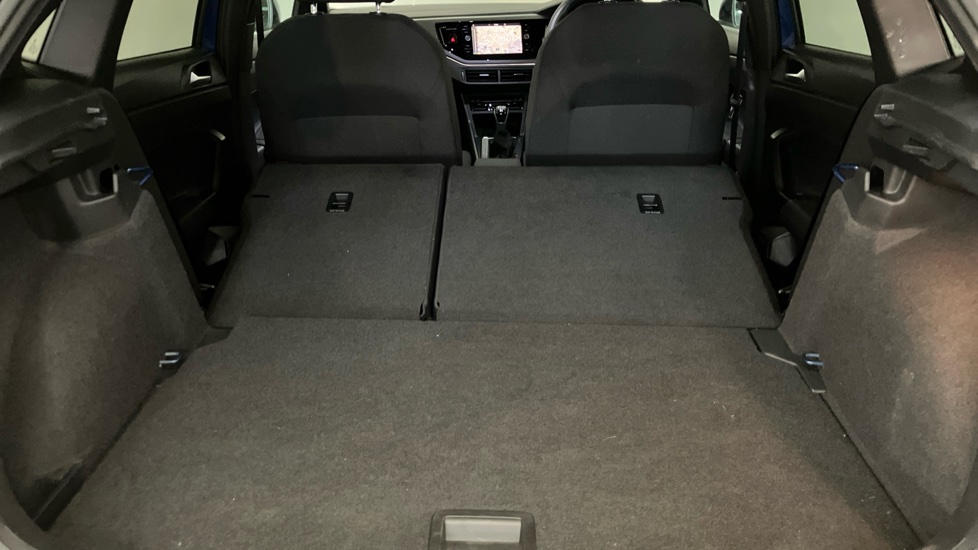 Volkswagen Polo 1.0 TSI R-Line 5dr Petrol Hatchback - Image 38