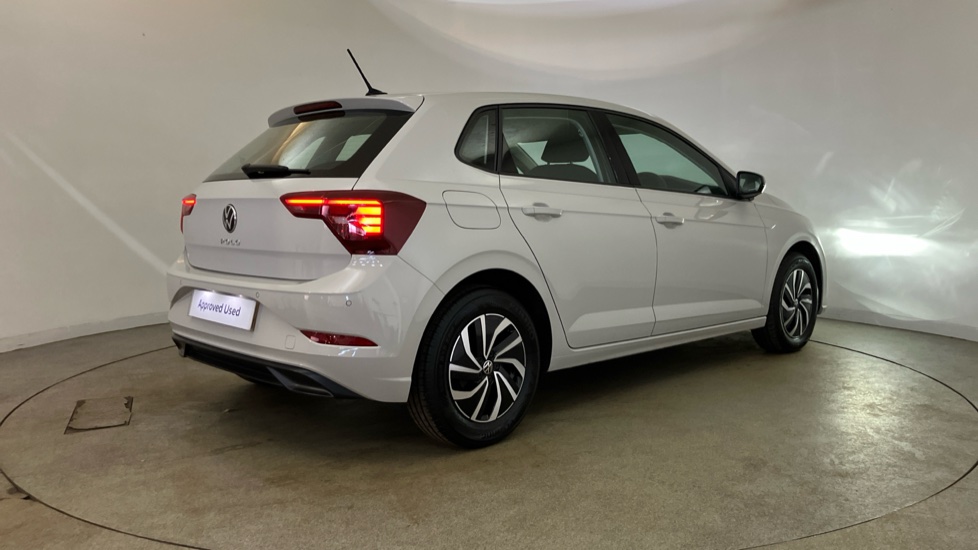 Volkswagen Polo 1.0 TSI Life 5dr Petrol Hatchback - Image 31